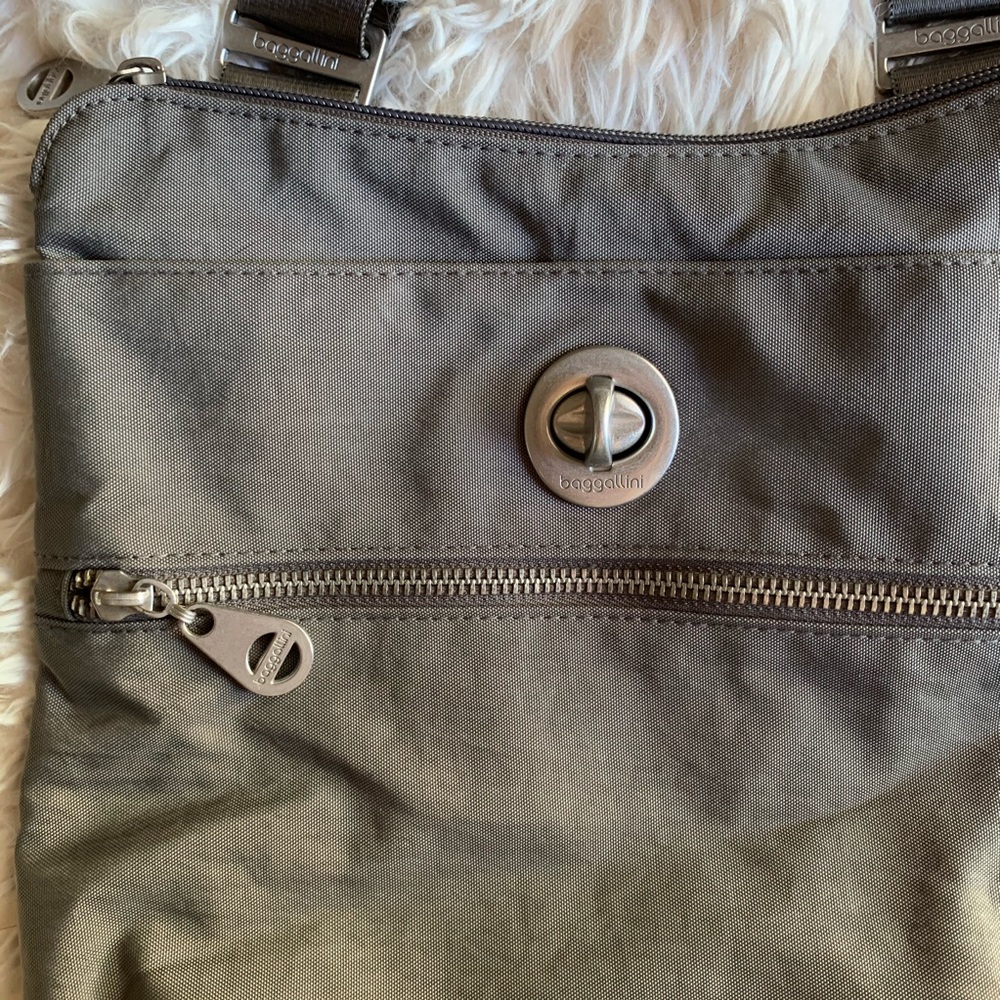 Baggallini Crossbody